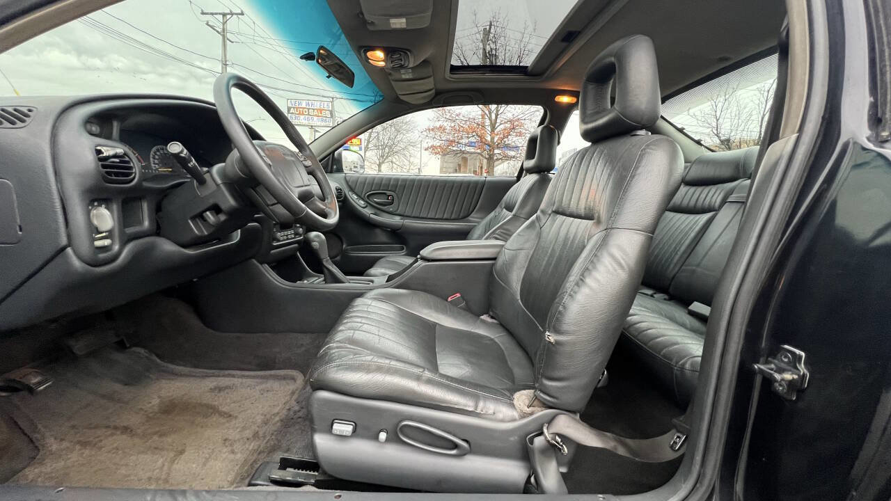 Used 1997 Pontiac Grand Prix GT w/ Opt Pkg image 11