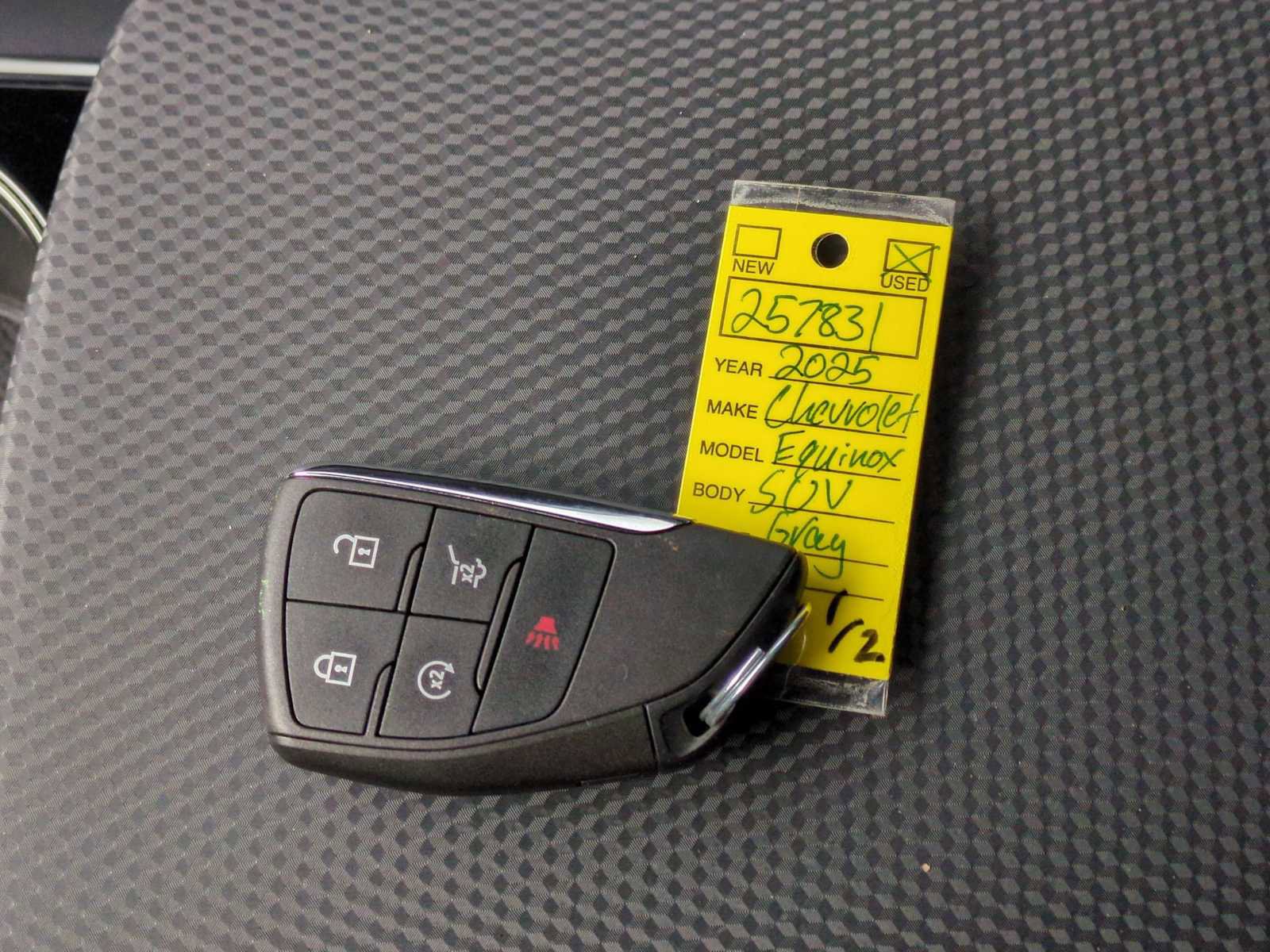 Used 2025 Chevrolet Equinox RS w/ Safety and Technology Package image 30