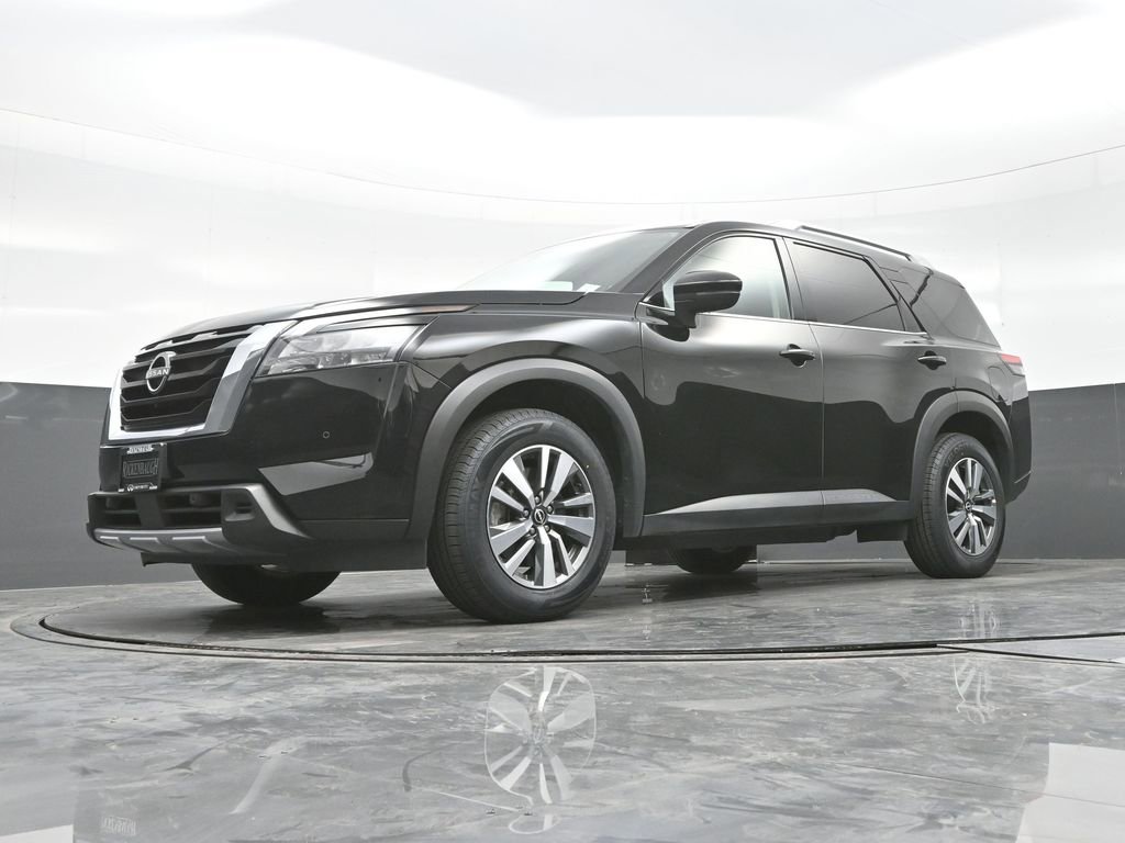 Used 2025 Nissan Pathfinder SL image 36