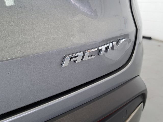 Used 2025 Chevrolet Trax ACTIV w/ Driver Confidence Package FWD image 27
