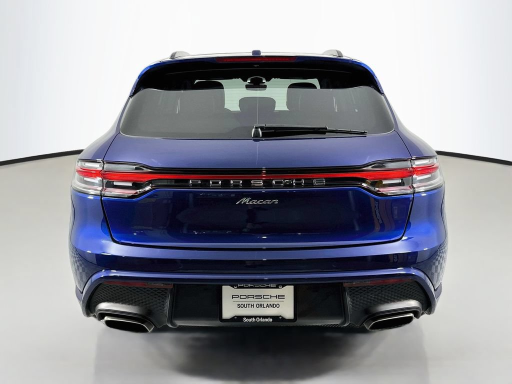 Certified 2024 Porsche Macan AWD/4WD image 10