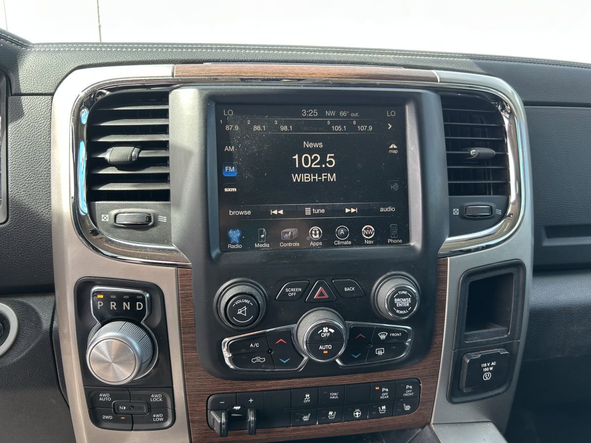 Used 2016 RAM 1500 Laramie w/ Convenience Group image 9