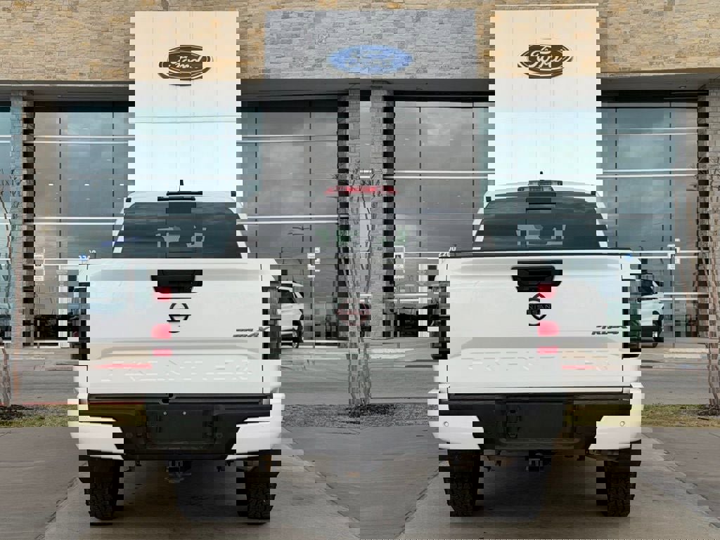 Used 2023 Nissan Frontier PRO-4X w/ Technology Package image 24