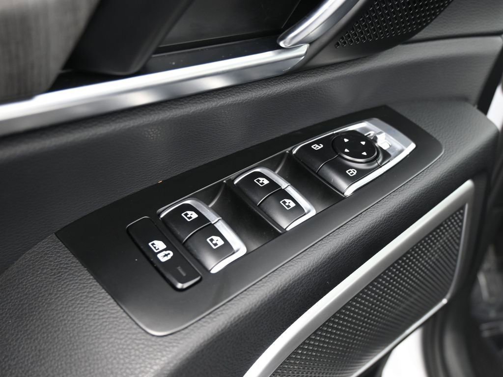 Used 2023 Kia Telluride EX image 30