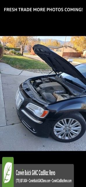 Used 2013 Chrysler 300 C image 2