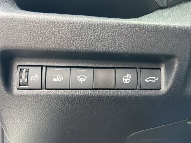 Used 2020 Toyota RAV4 XLE w/ Convenience Package image 10