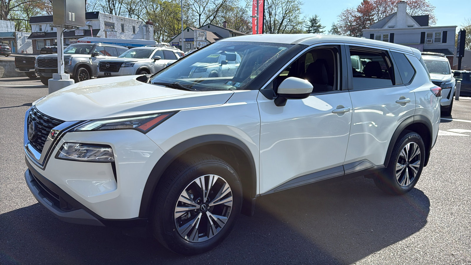 Certified 2023 Nissan Rogue SV AWD/4WD image 3