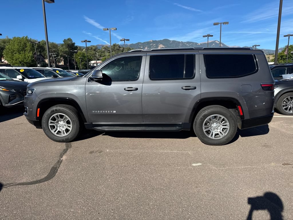 Used 2022 Jeep Wagoneer Series I AWD/4WD image 6