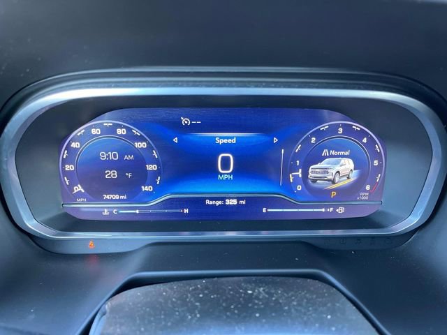 Used 2023 Chevrolet Suburban Premier image 44