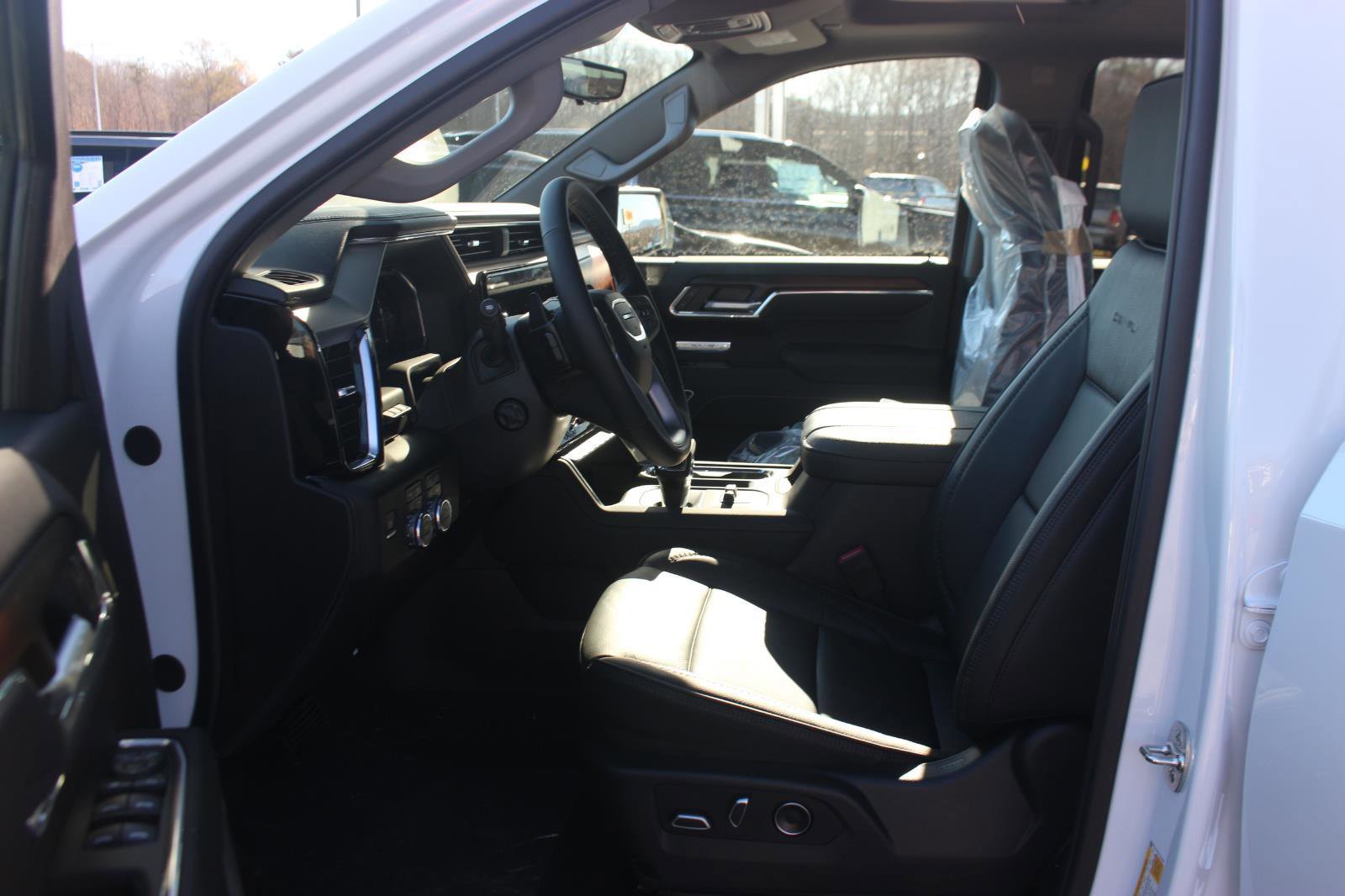 New 2026 GMC Sierra 1500 Denali w/ Technology Package image 14
