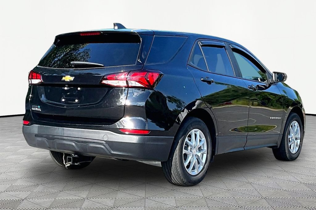 Used 2024 Chevrolet Equinox LS w/ LS Convenience Package FWD image 5