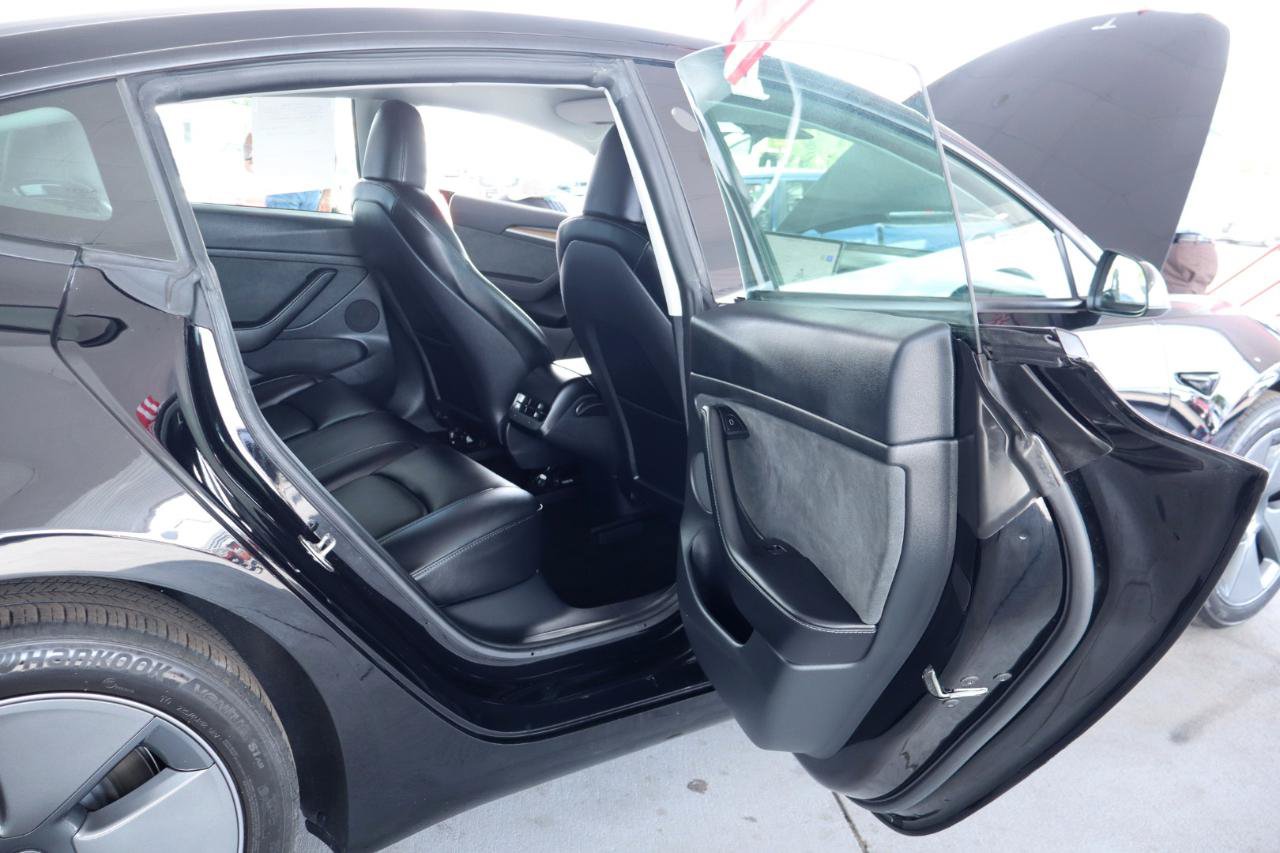 Used 2023 Tesla Model 3 Standard Range RWD image 33
