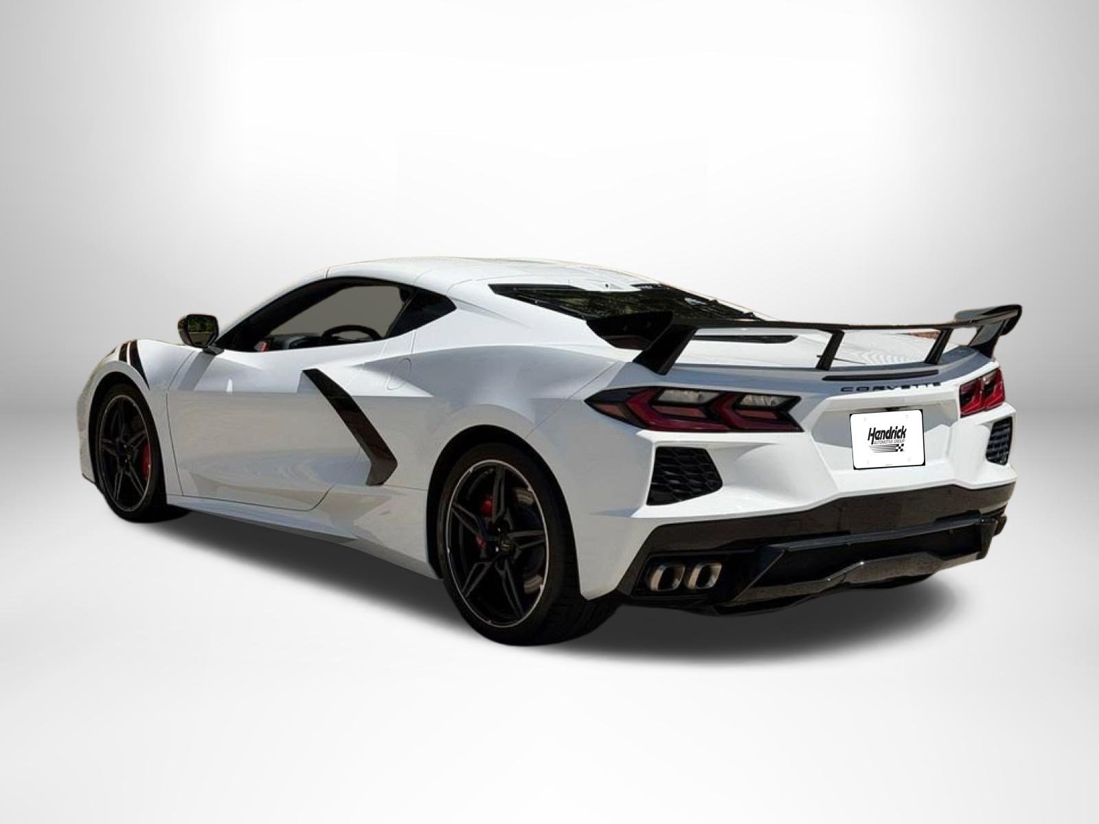 Used 2022 Chevrolet Corvette Stingray Preferred Cpe w/ Z51 Performance Package RWD image 6