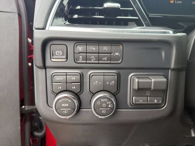New 2026 Chevrolet Suburban RST w/ RST Capability Package AWD/4WD image 35