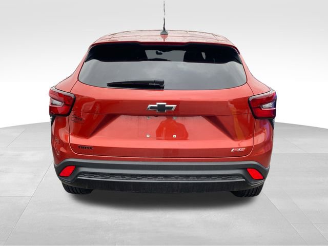 Certified 2024 Chevrolet Trax RS w/ Driver Confidence Package image 9