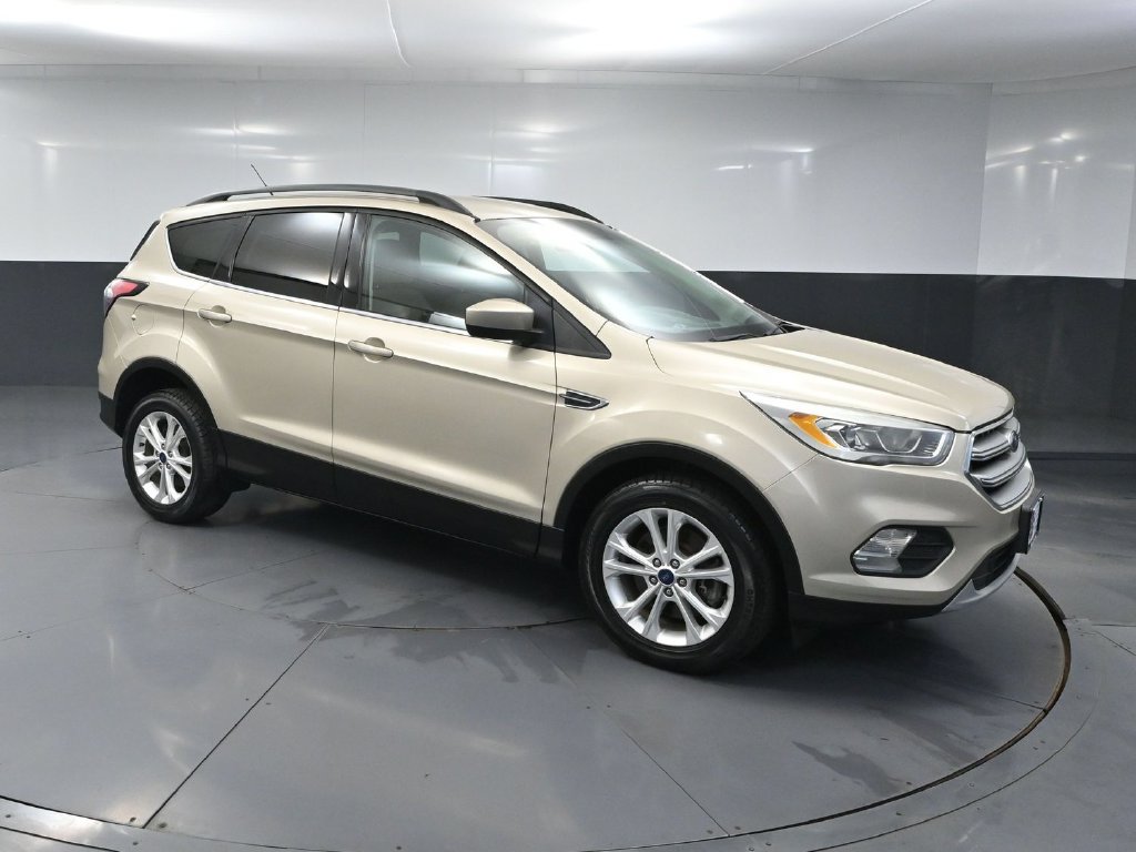 Used 2017 Ford Escape SE w/ Equipment Group 201A