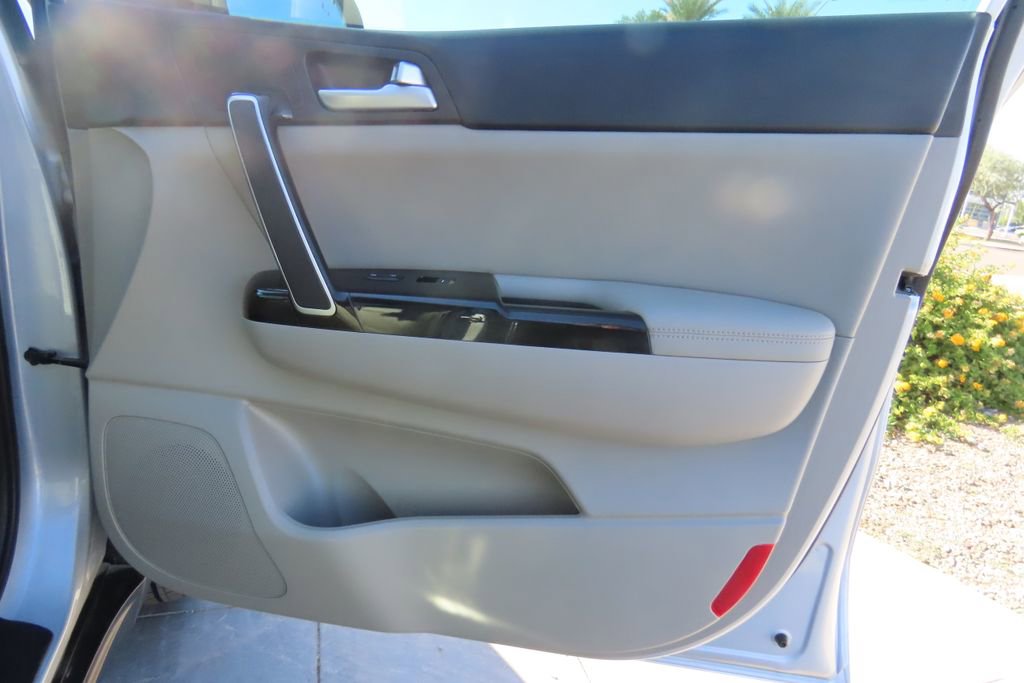 Used 2020 Kia Sportage EX image 24