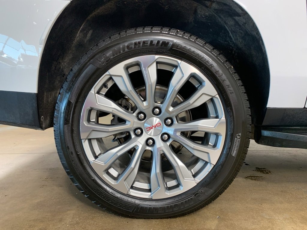 Used 2022 GMC Yukon XL Denali image 44