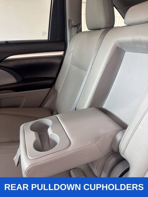 Used 2017 Toyota Highlander XLE FWD image 21