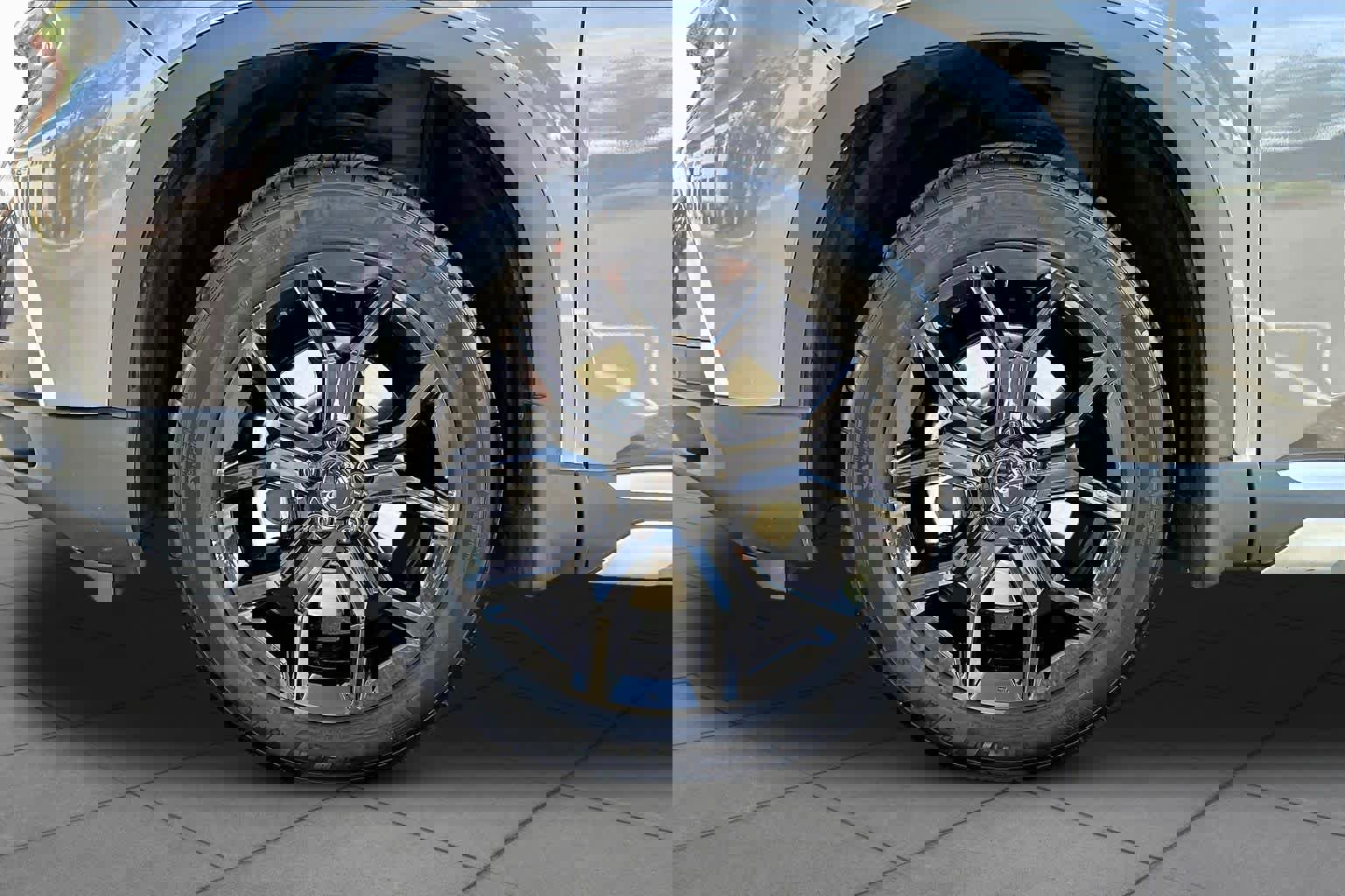 Used 2025 Honda Pilot Touring image 10