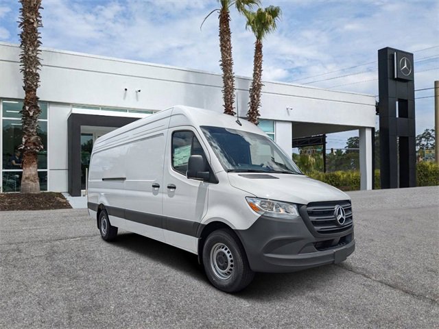 New 2025 Mercedes-Benz Sprinter 2500 image 1