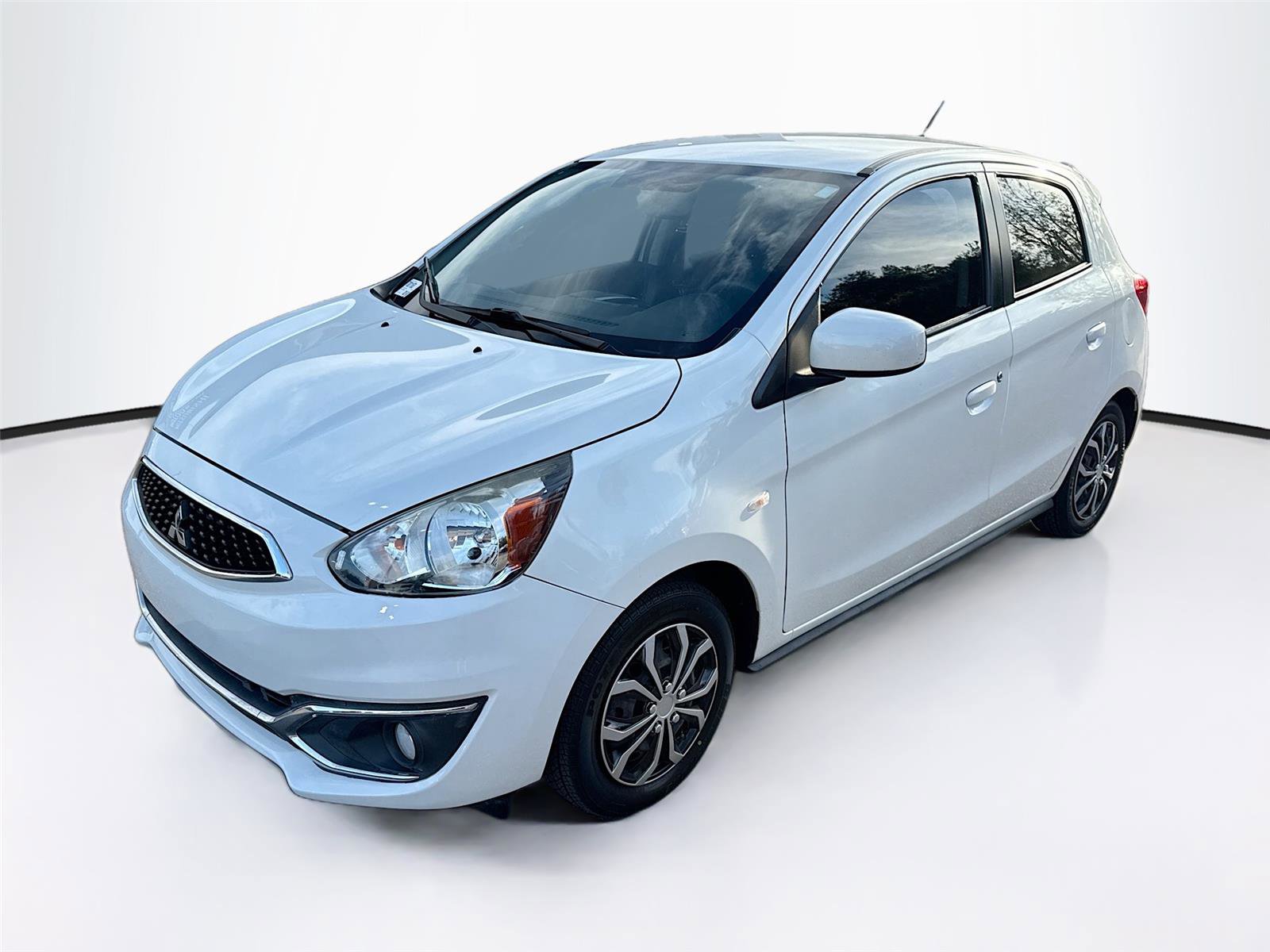 Used 2017 Mitsubishi Mirage ES image 3