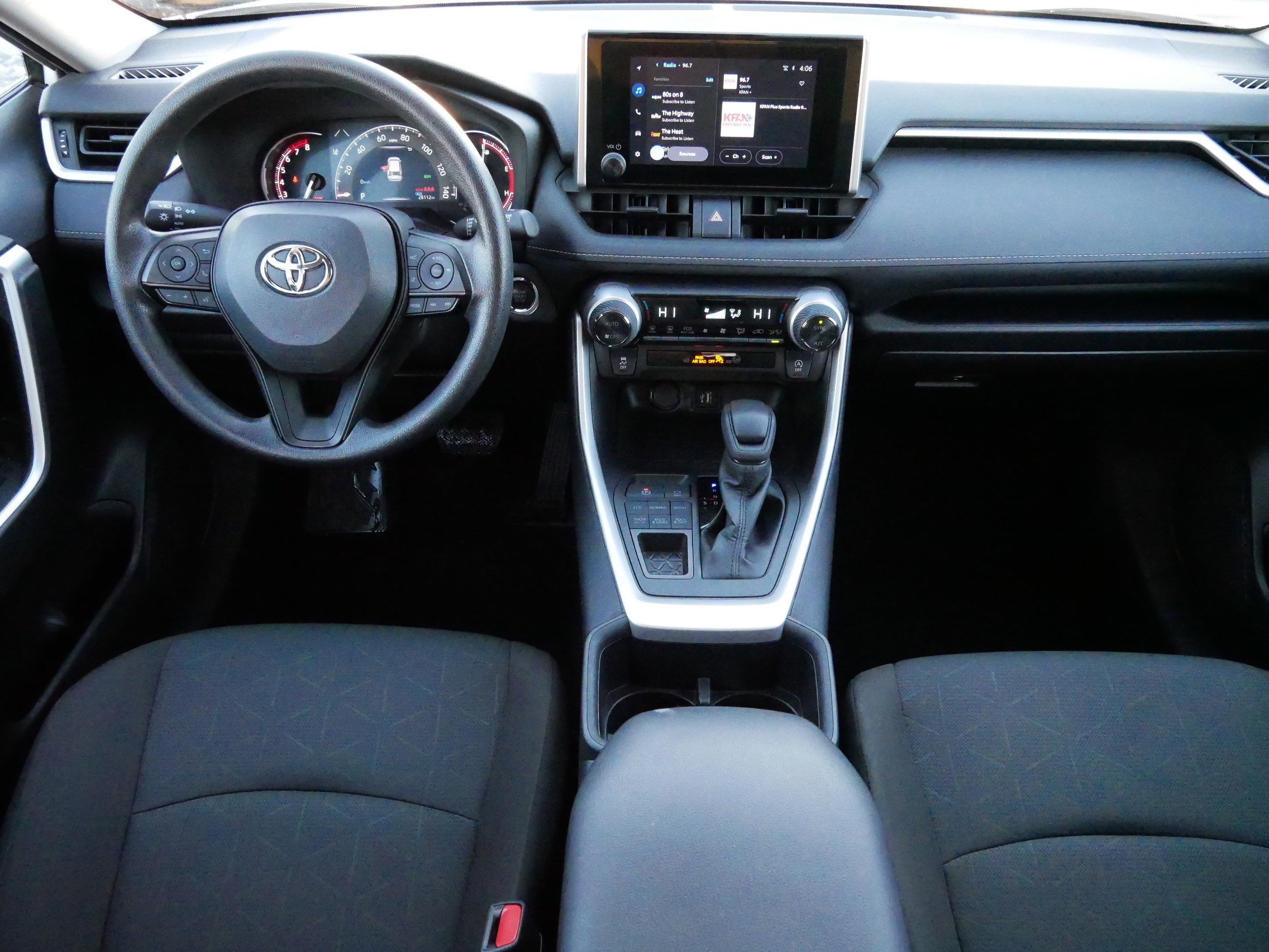 Certified 2025 Toyota RAV4 XLE image 10