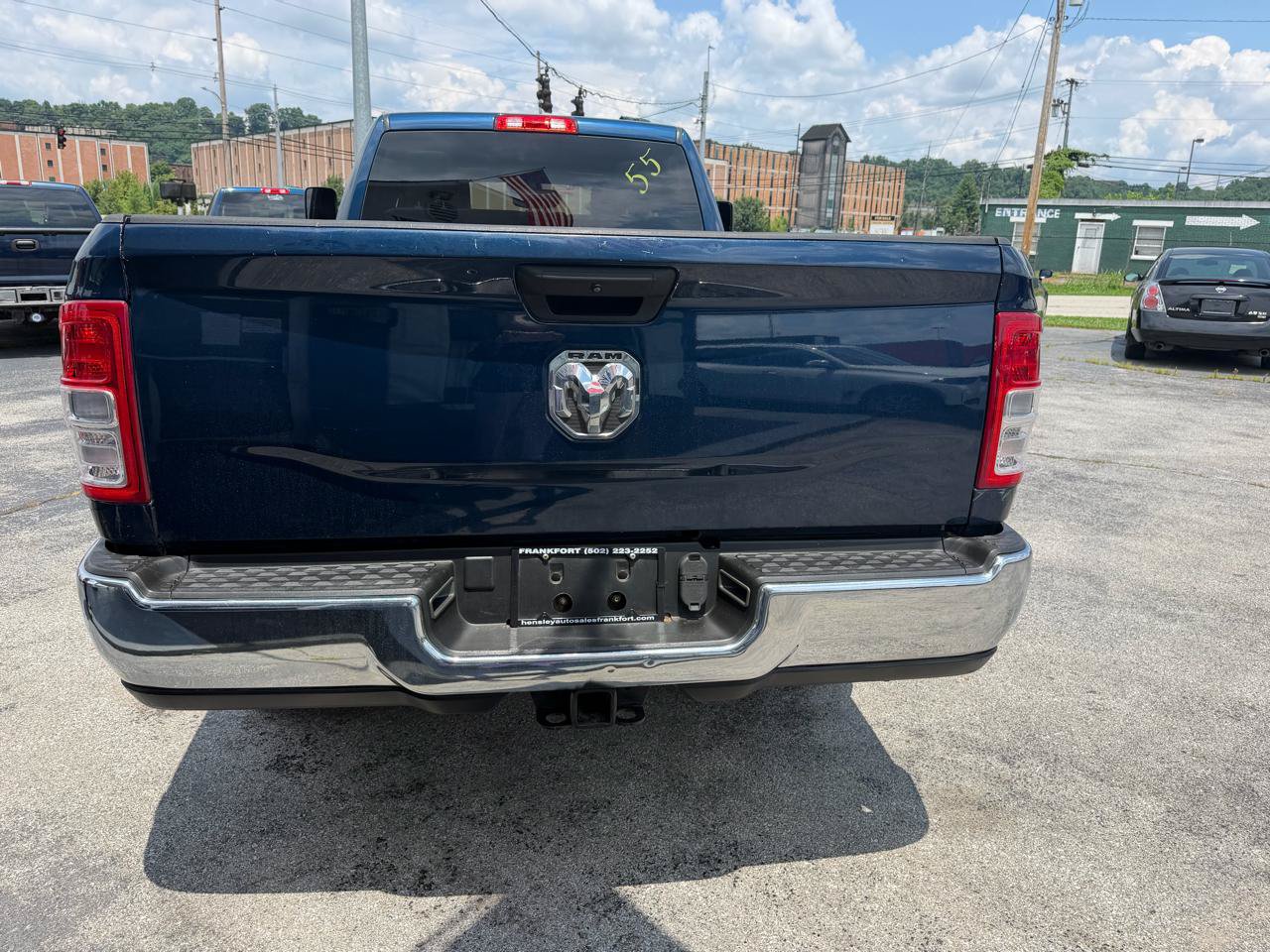 Used 2022 RAM 2500 Tradesman w/ Chrome Appearance Group RWD image 6