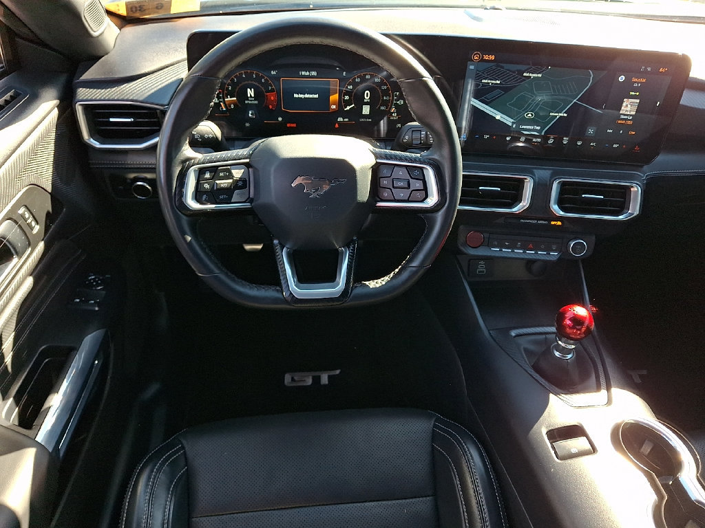 Used 2025 Ford Mustang GT Premium RWD image 2