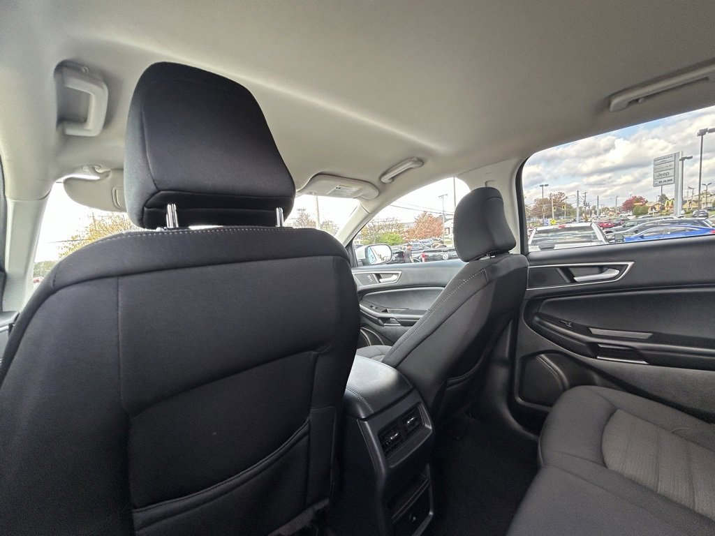 Used 2023 Ford Edge SEL image 31