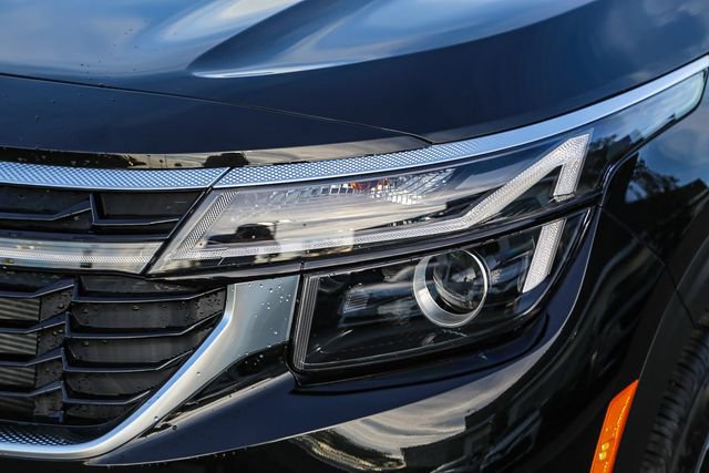 New 2026 Kia Seltos S FWD image 5