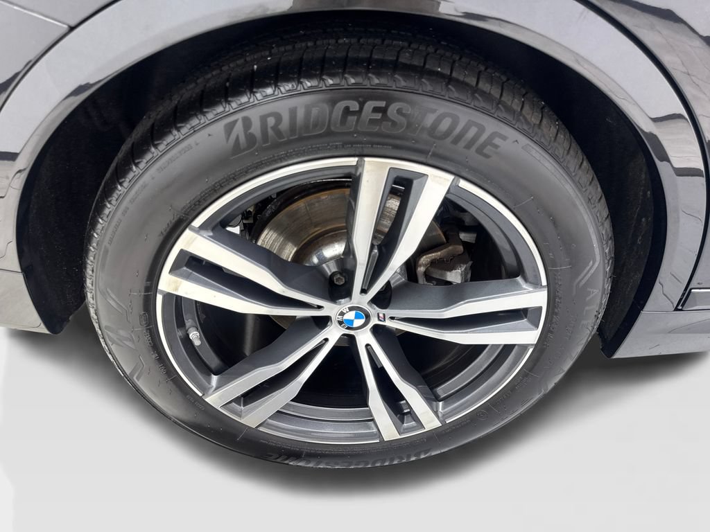 Used 2023 BMW X7 xDrive40i w/ M Sport Package AWD/4WD image 89