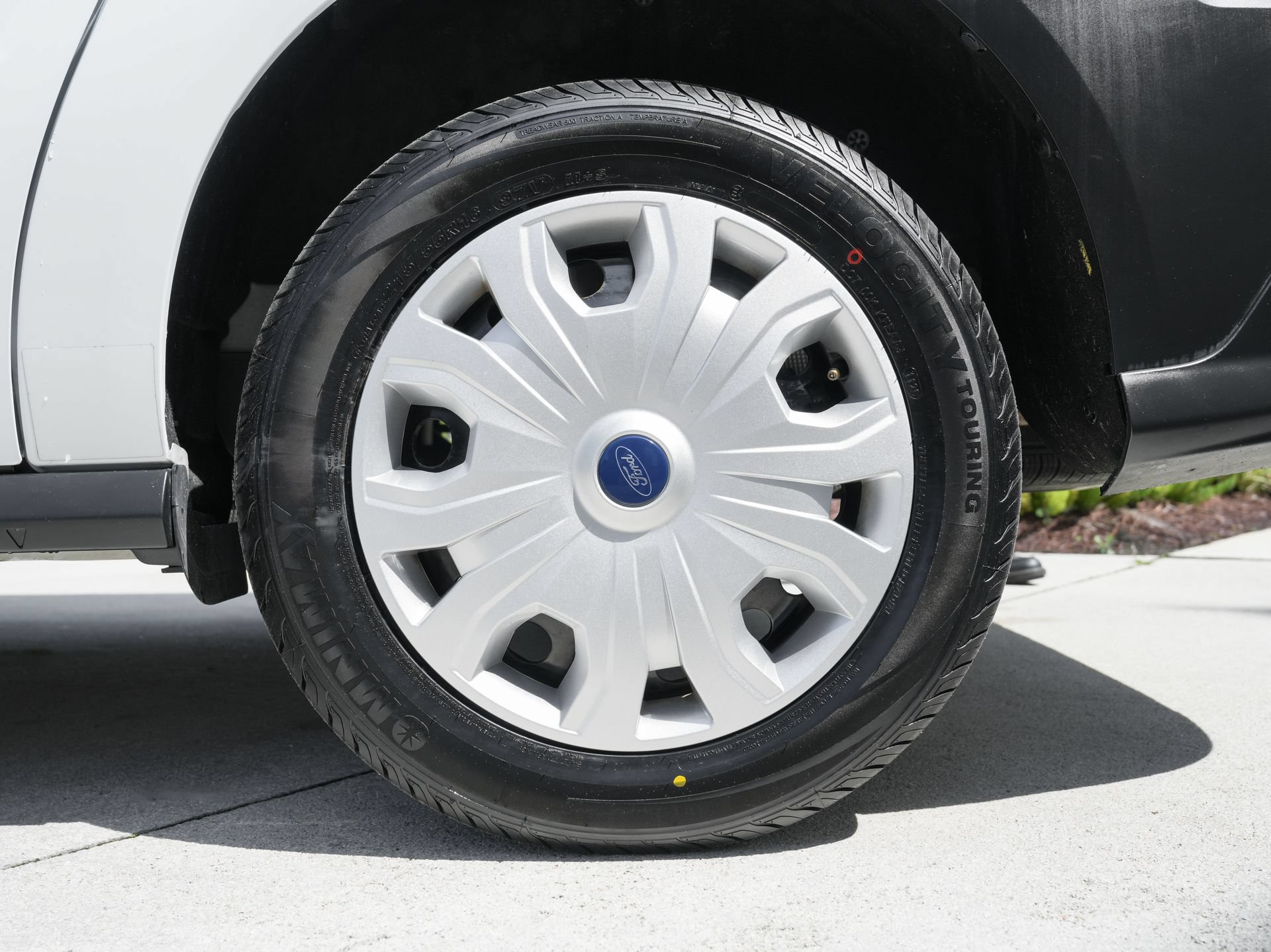 Used 2023 Ford Transit Connect XL FWD image 29