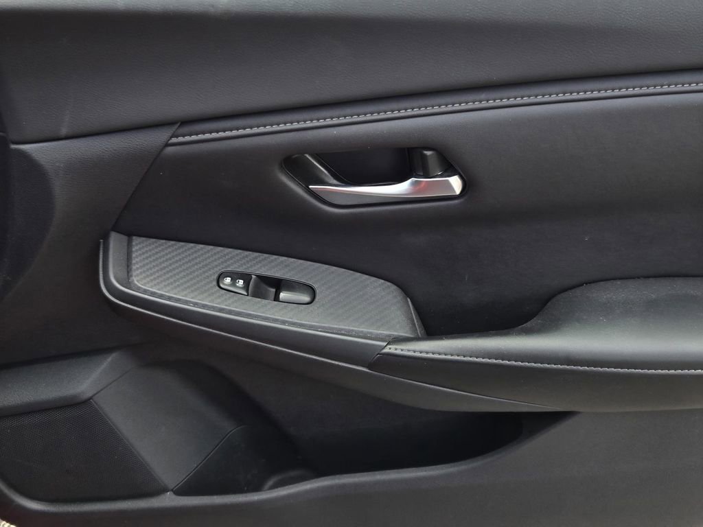 Used 2022 Nissan Sentra SV w/ All-Weather Package FWD image 8