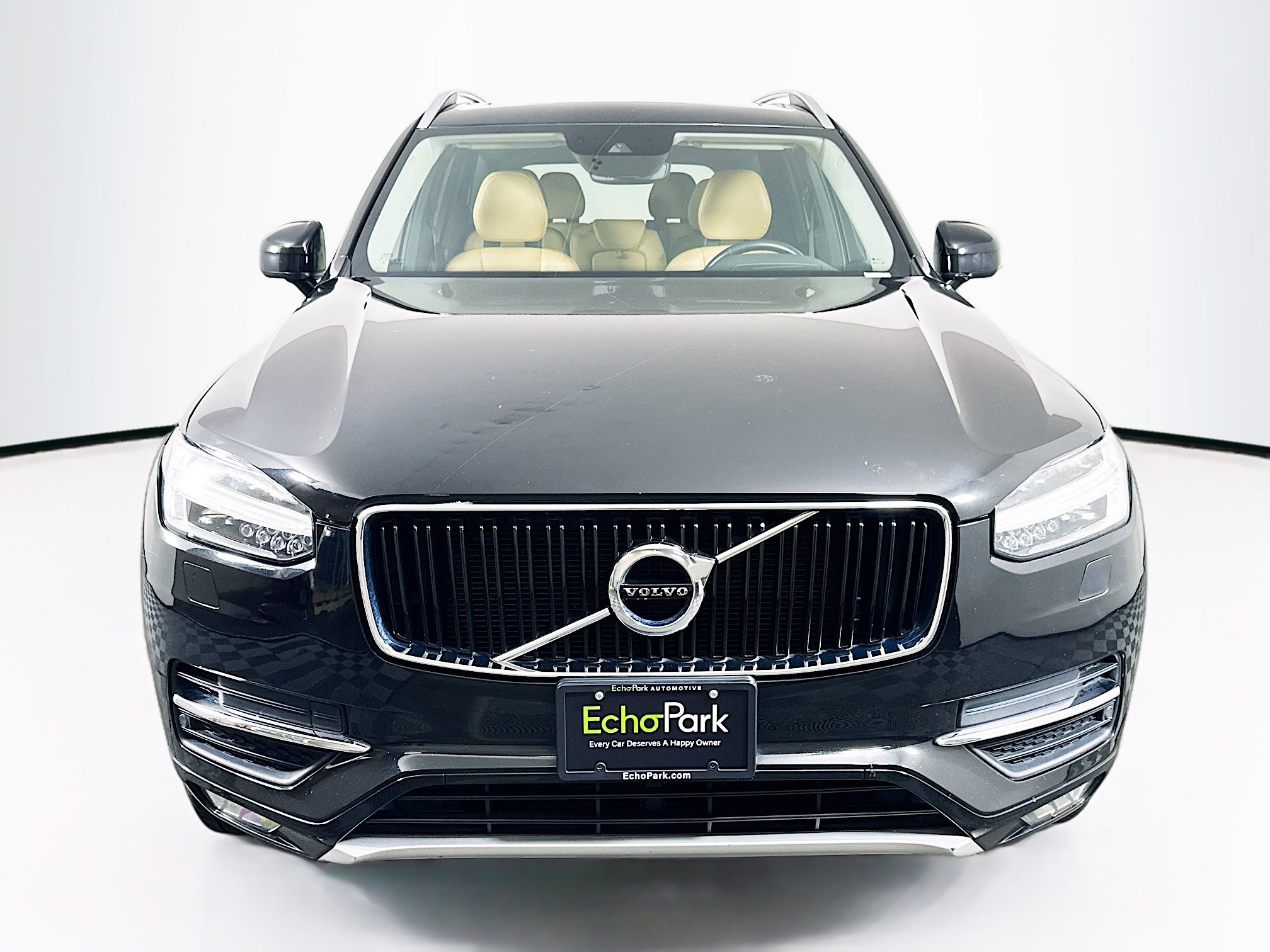 Used 2016 Volvo XC90 T6 Momentum AWD/4WD image 2