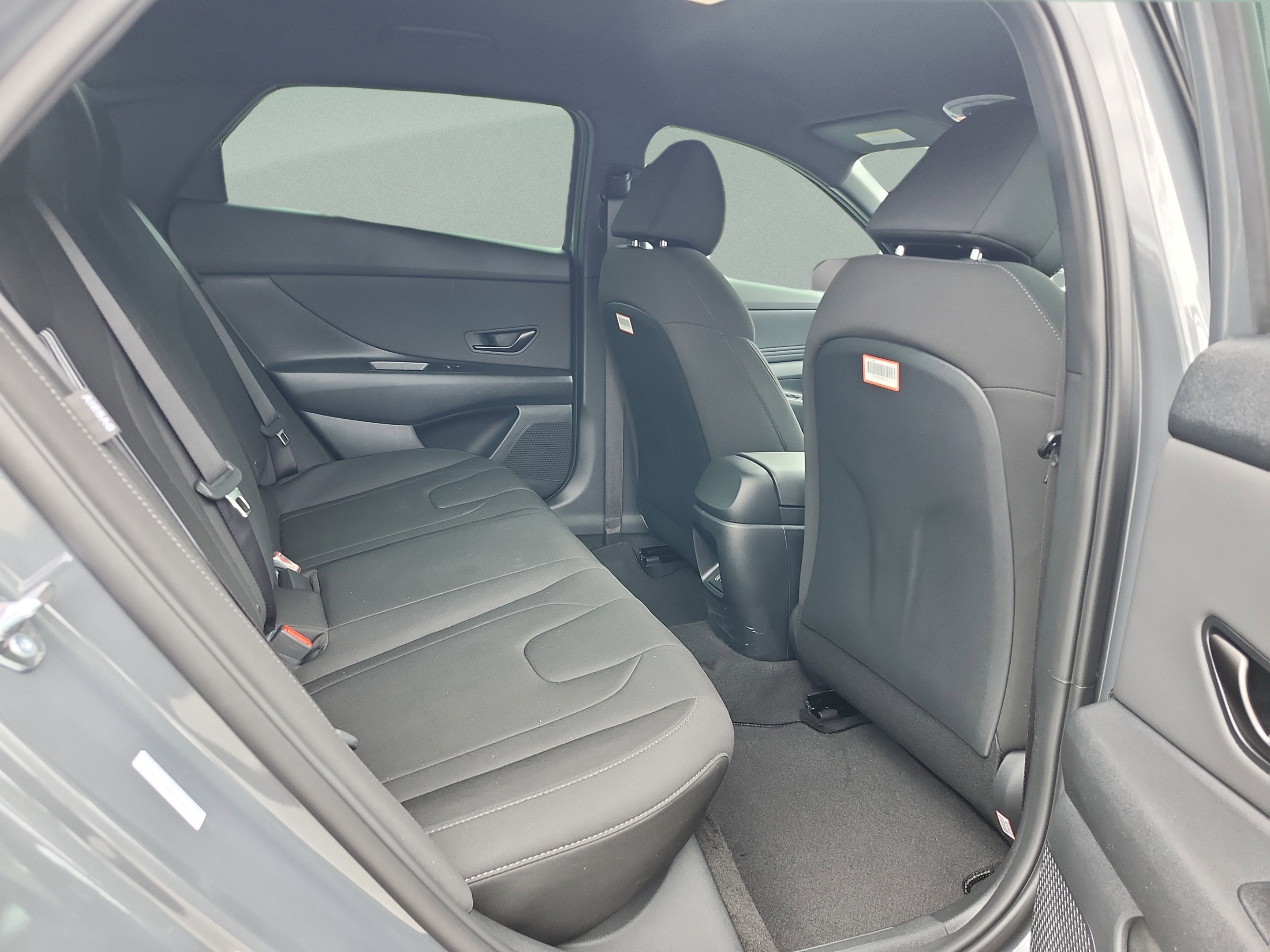 New 2026 Hyundai Elantra Sport FWD image 17