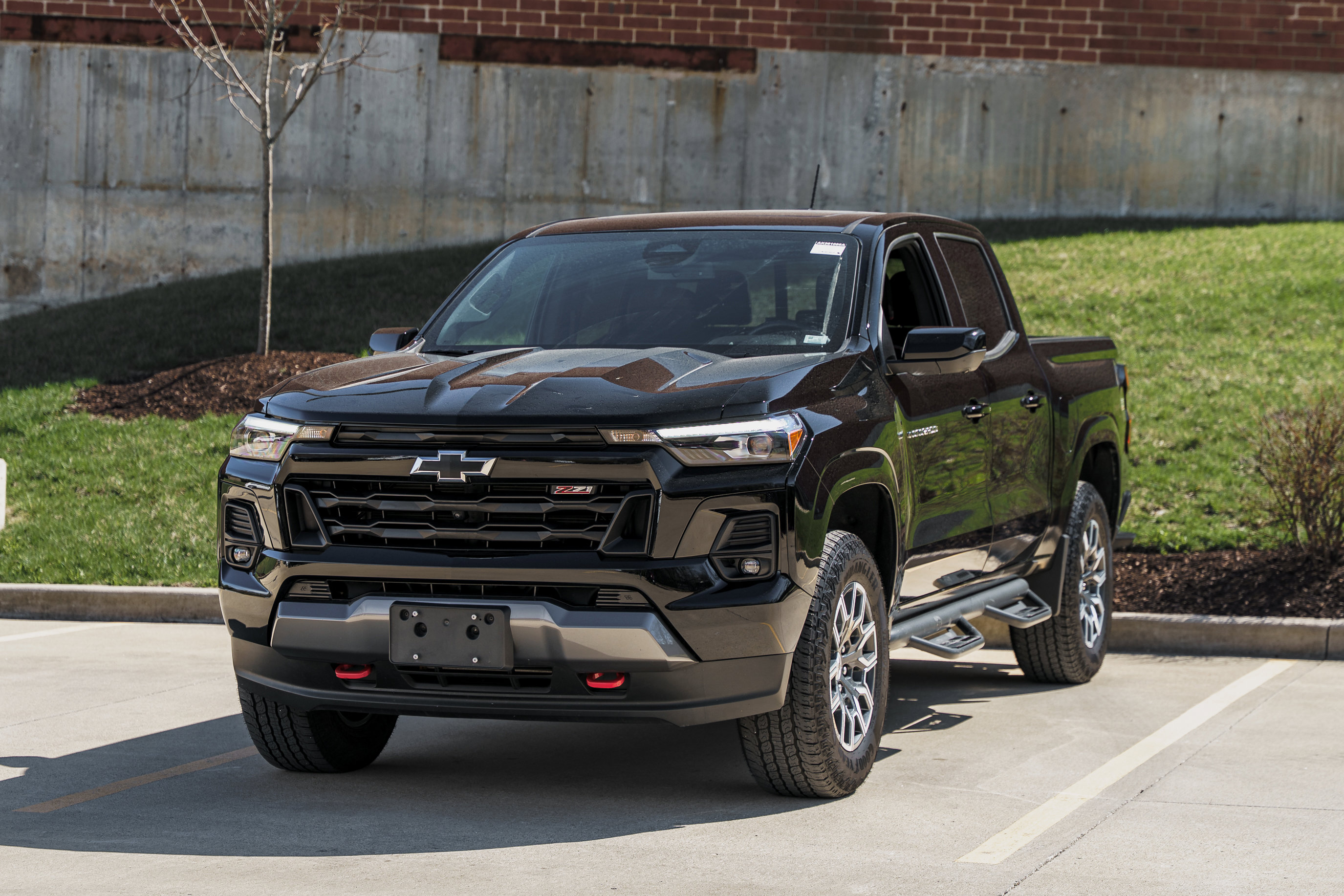 Used 2024 Chevrolet Colorado Z71 w/ Z71 Convenience Package 2 image 7