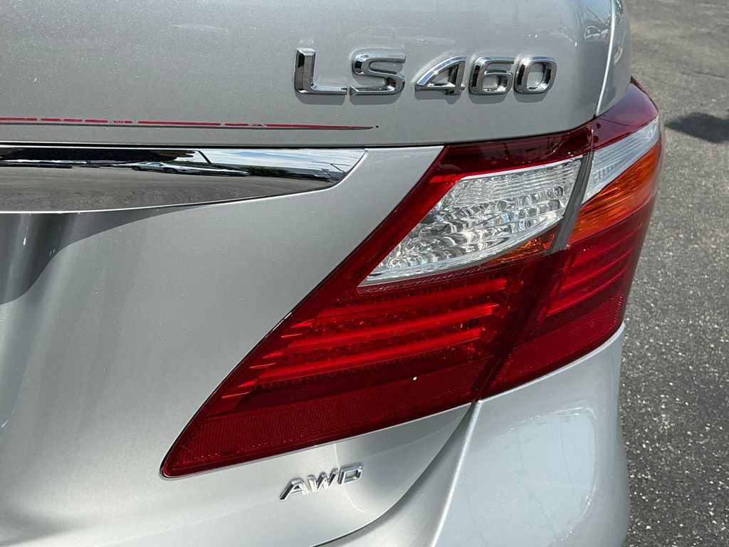 Used 2011 Lexus LS 460 AWD w/ Comfort Pkg image 9