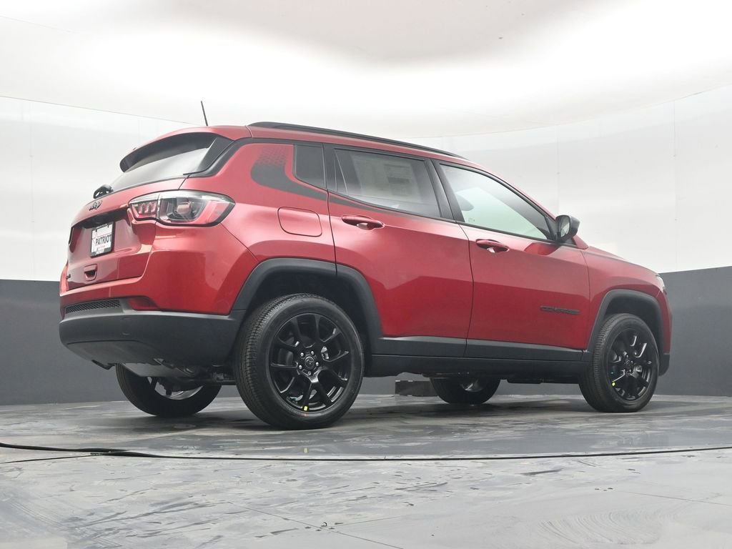 New 2026 Jeep Compass Latitude AWD/4WD image 35