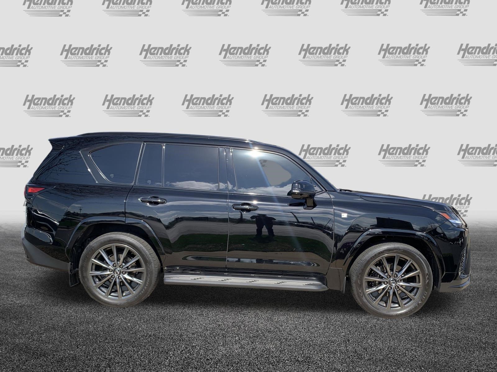 Certified 2024 Lexus LX 600 F Sport image 11