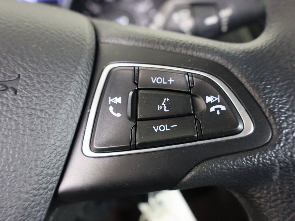 Used 2017 Ford Focus SE image 25