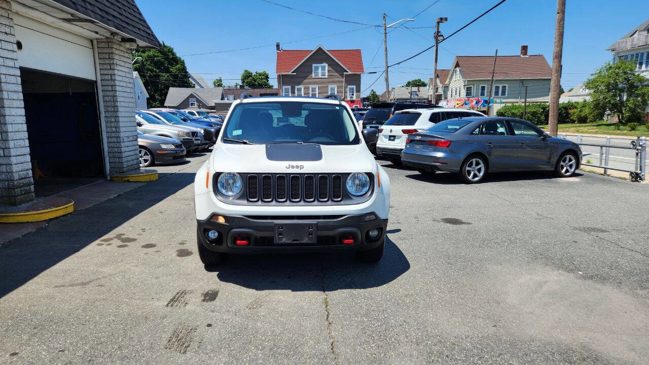 Used 2016 Jeep Renegade Trailhawk w/ Premium Trailhawk Package image 3