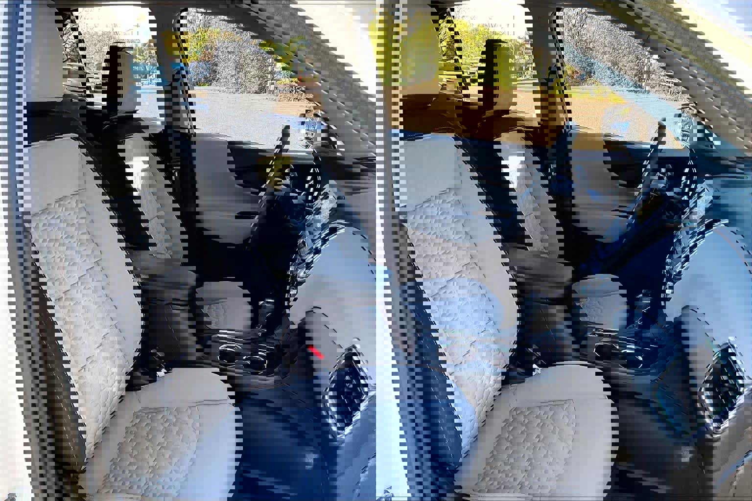 Used 2021 Chevrolet Equinox LS w/ LS Convenience Package image 8