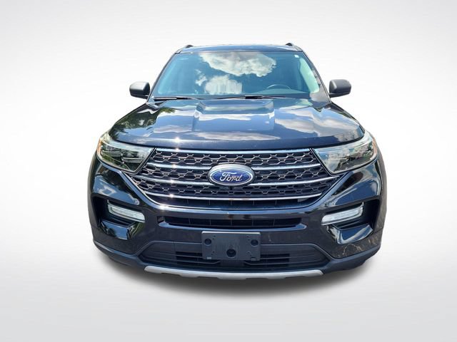 Used 2024 Ford Explorer XLT w/ Equipment Group 202A RWD image 8