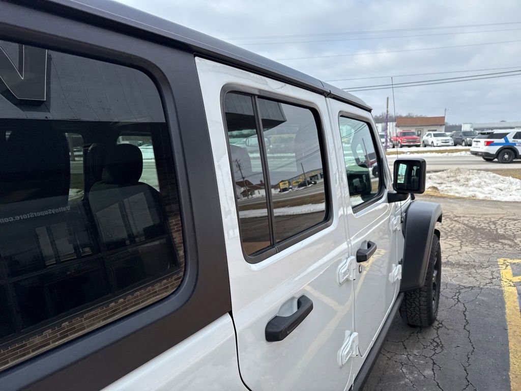 Used 2022 Jeep Wrangler Unlimited Sport image 17