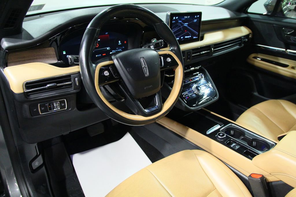 Used 2022 Lincoln Corsair Reserve image 5