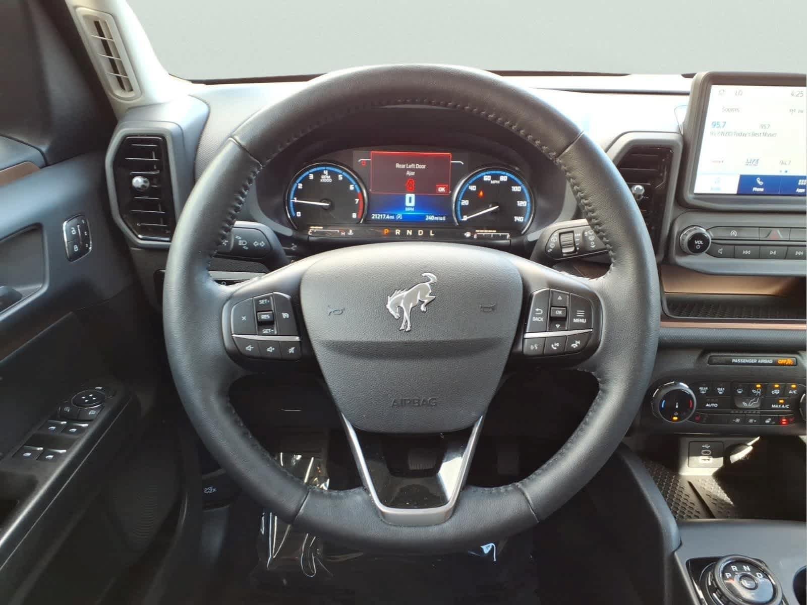 Used 2023 Ford Bronco Sport Outer Banks AWD/4WD image 18
