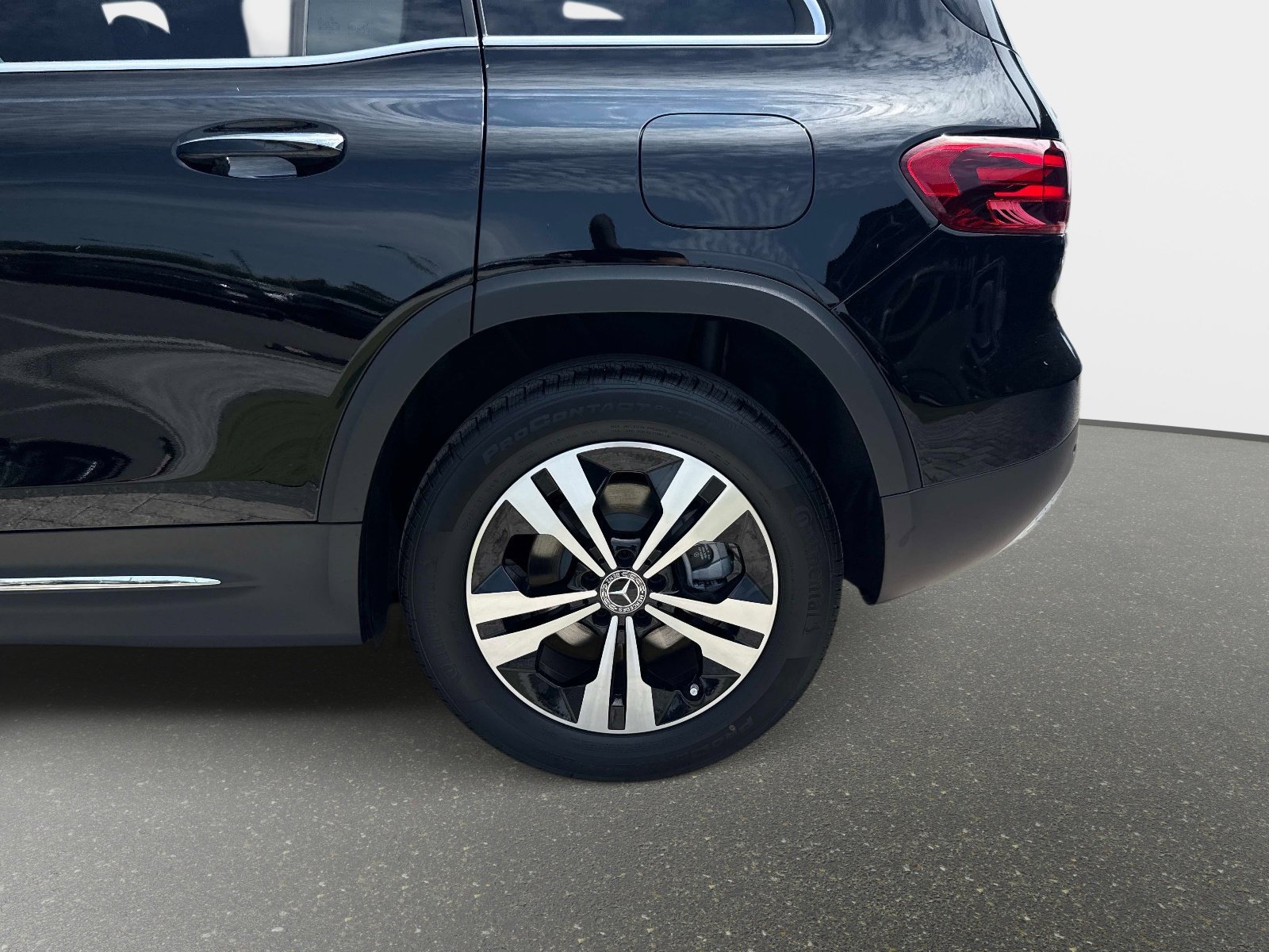 New 2026 Mercedes-Benz GLB 250 image 10