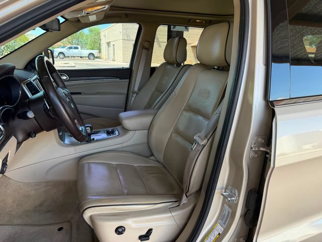 Used 2015 Jeep Grand Cherokee Overland AWD/4WD image 25
