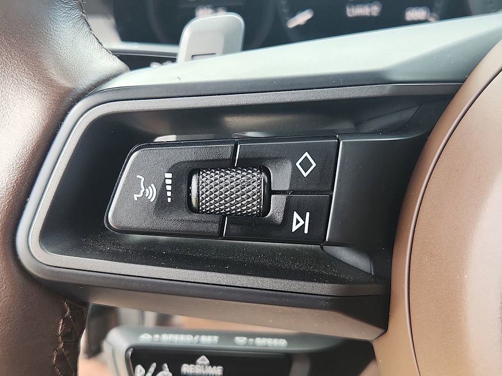 Certified 2020 Porsche 911 Carrera image 17